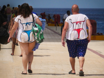 Does My Bum Look Big In This by David Broughton