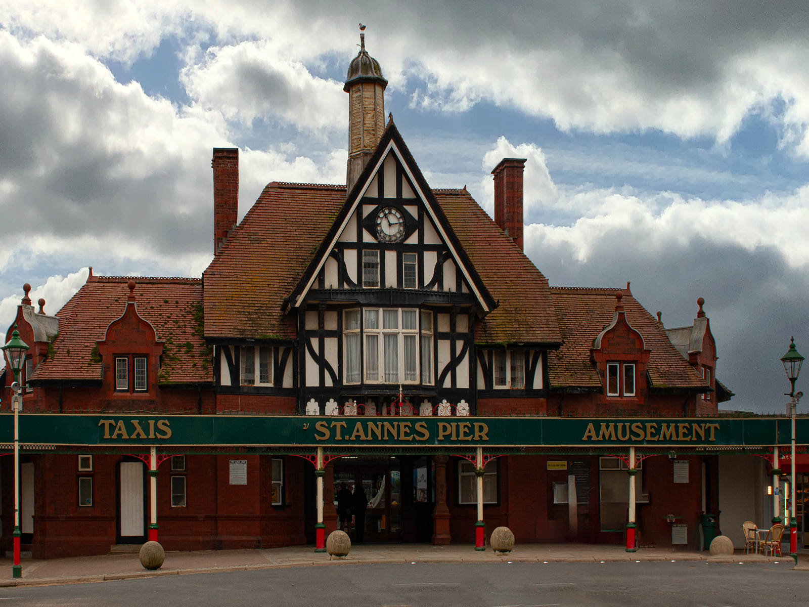 St Annes Pier by John Scott