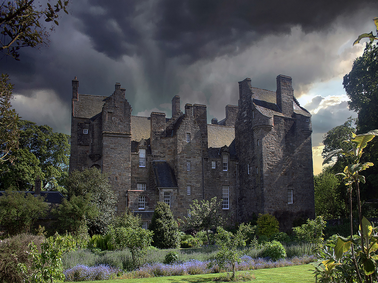 Sizergh Castle by John Scott — Score: 10 pts