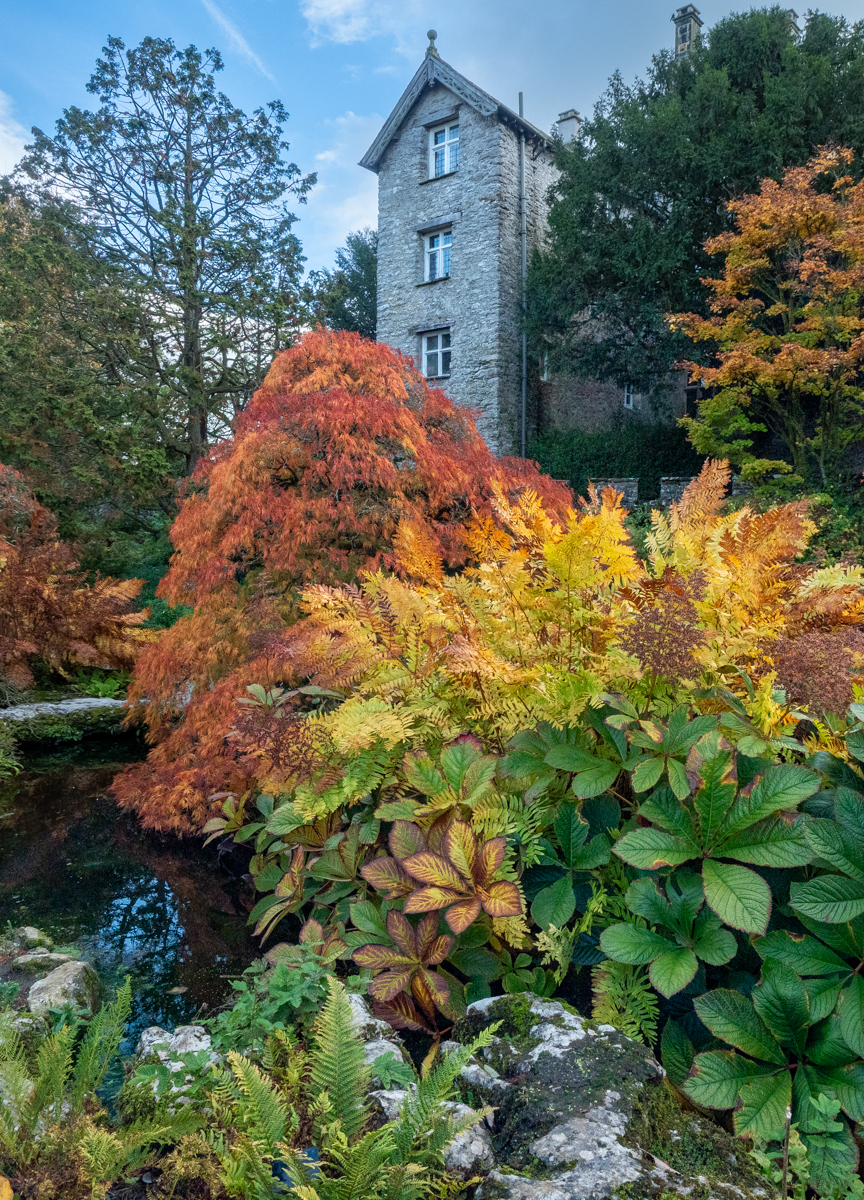 Sizergh Castle Garden by Jennifer Wolstenholme — Score: 16 pts