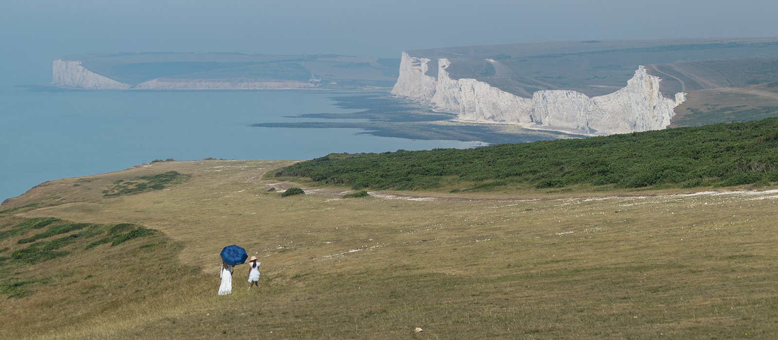 A Gentle Stroll by Karen Morris — Score: 17 pts