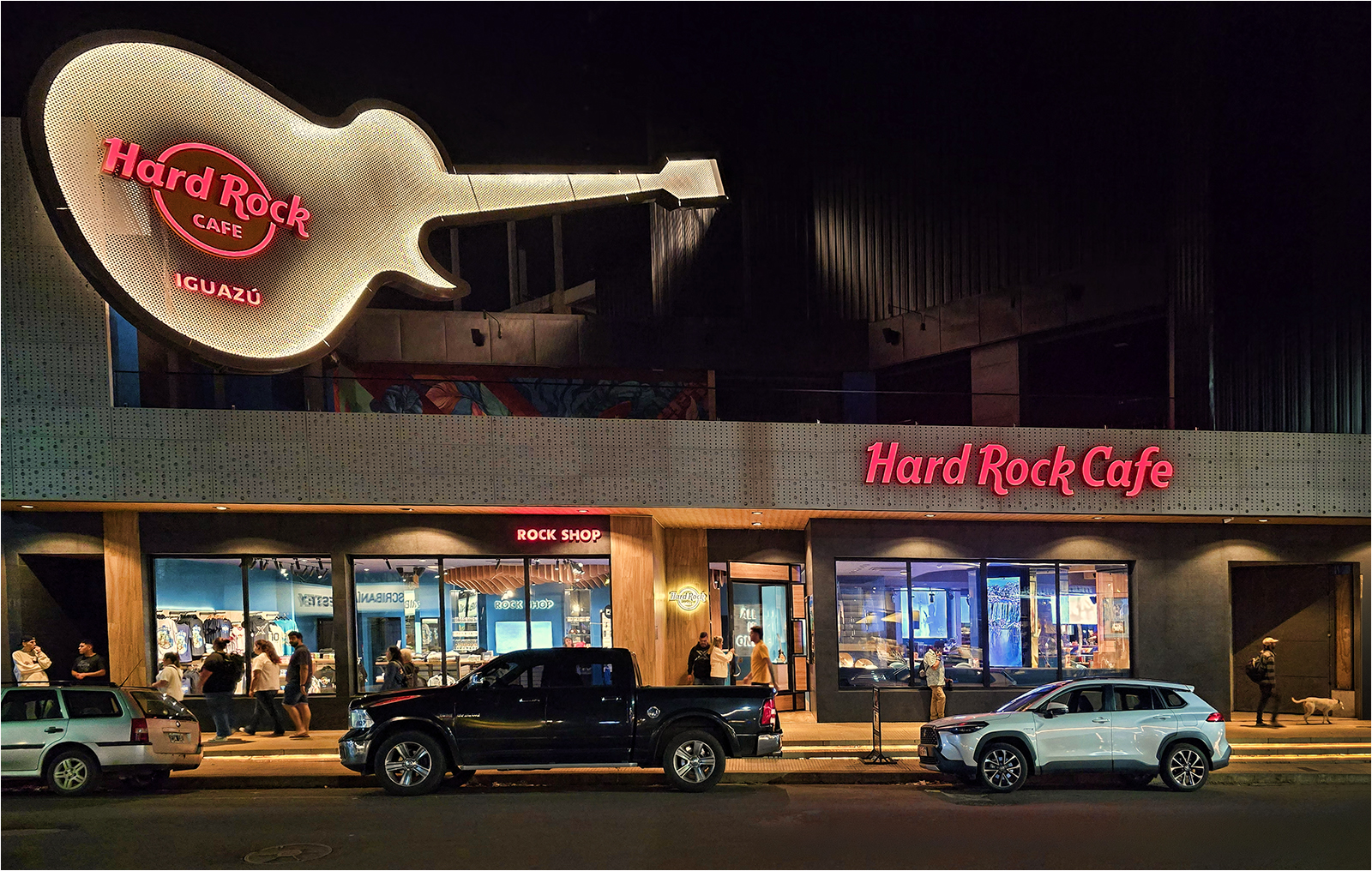 Cafe Society by Andy Ogilvie — Score: 16 pts