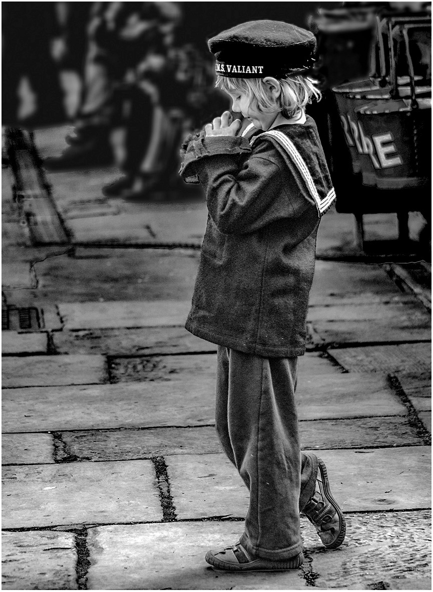 Hms Valiant's Youngest by Peter Parnell — Score: 17 pts