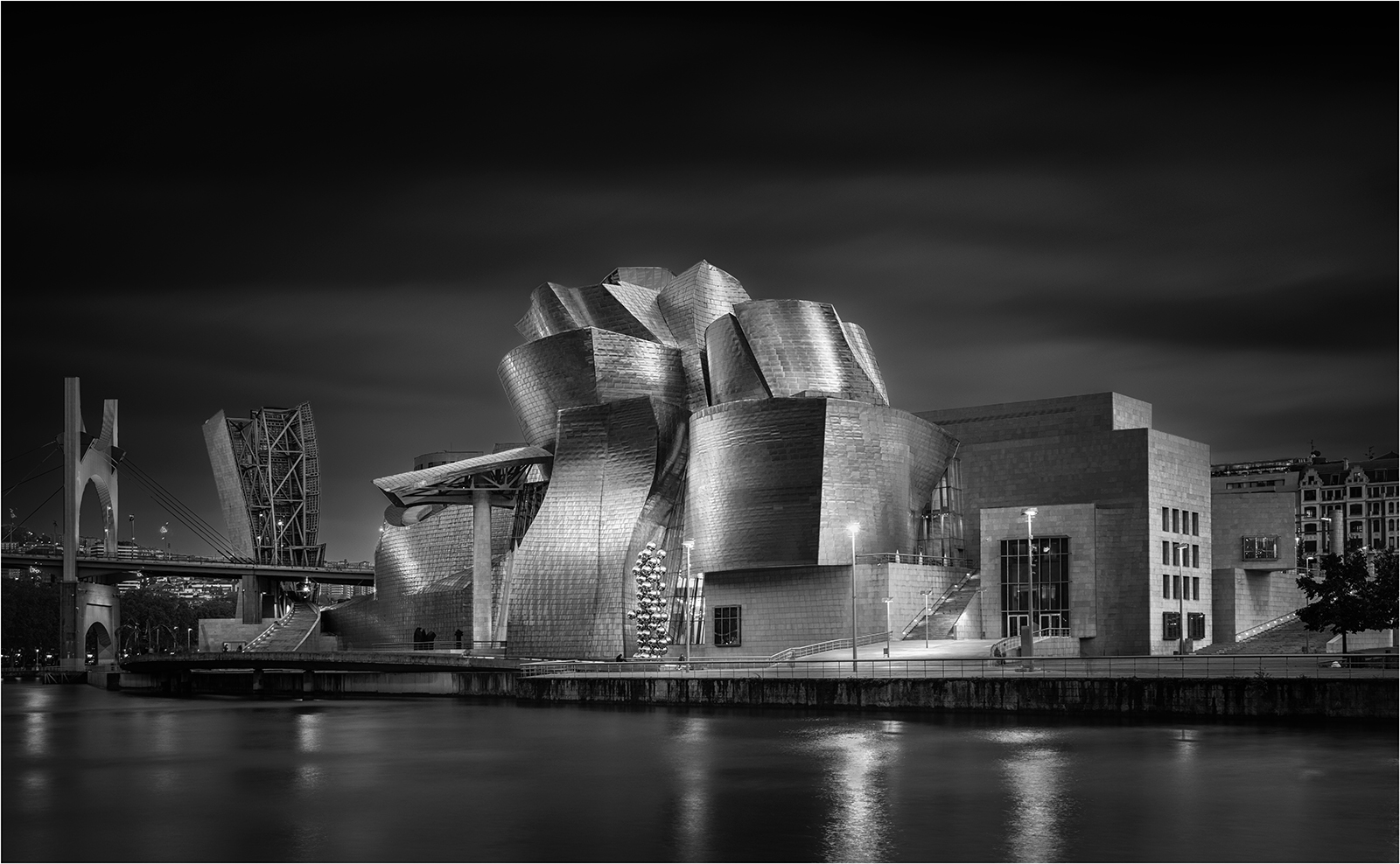 Bilbao Guggenheim Museum by Gordon Watson