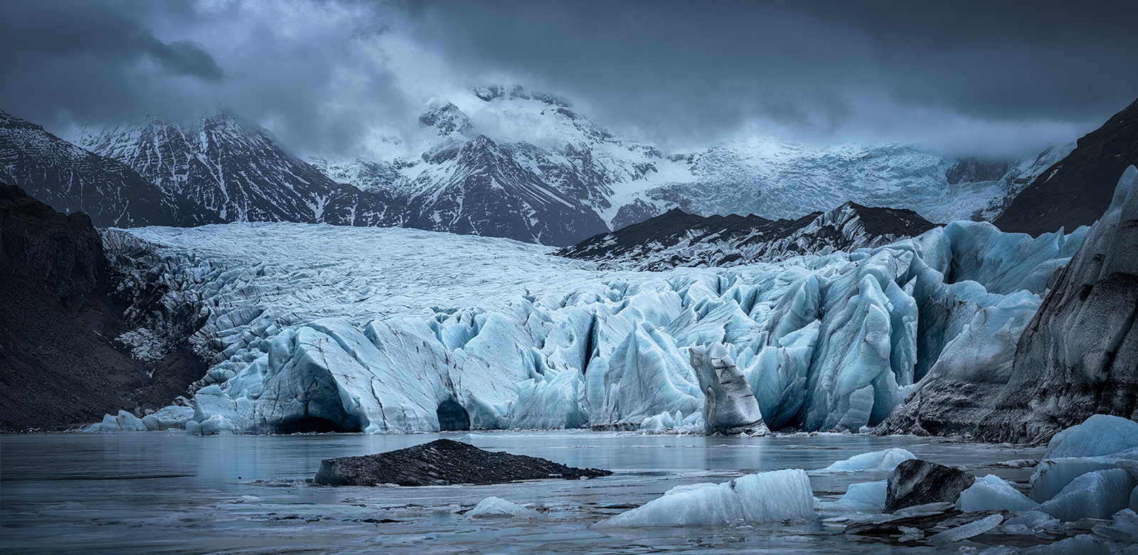 Svinafellsjokull by Gordon Watson