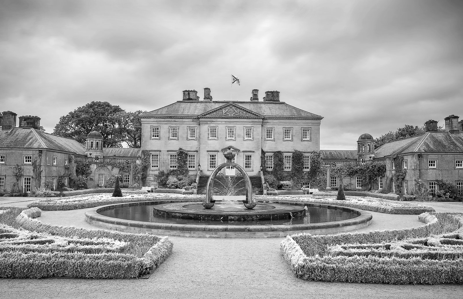 Commended in Mono Digital - Dumfries House by Simon Ray
